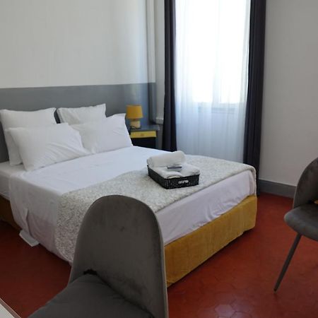 Quartier Des Createurs "La Plaine Cours Julien" Chambre Privee Dans Appartement Menage Frequent Des Parties Commune Marsilia Exterior foto