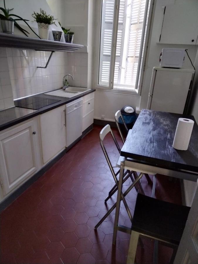 Quartier Des Createurs "La Plaine Cours Julien" Chambre Privee Dans Appartement Menage Frequent Des Parties Commune Marsilia Exterior foto