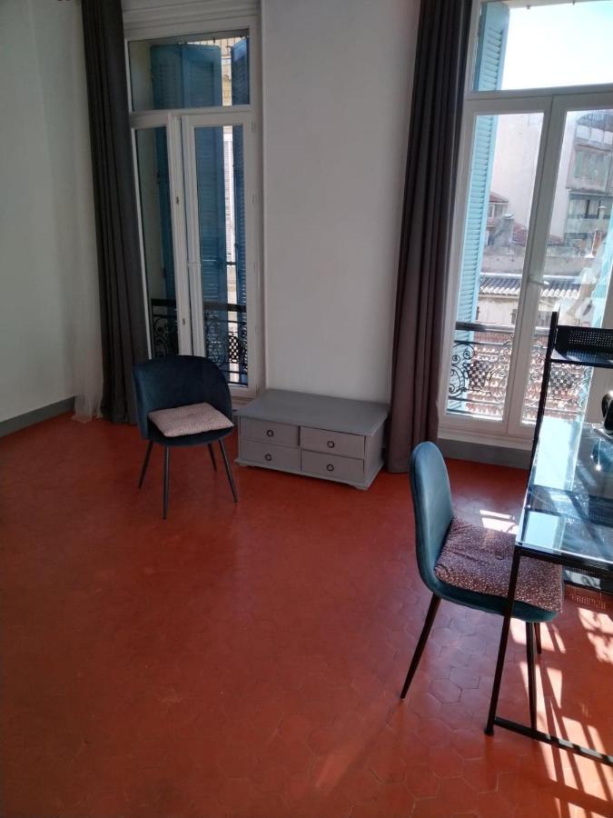 Quartier Des Createurs "La Plaine Cours Julien" Chambre Privee Dans Appartement Menage Frequent Des Parties Commune Marsilia Exterior foto