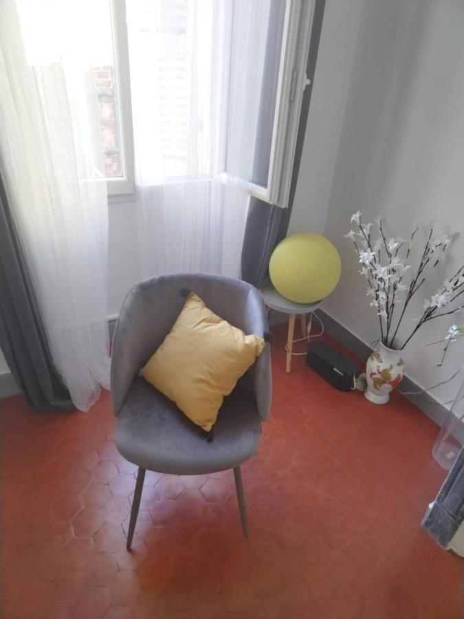 Quartier Des Createurs "La Plaine Cours Julien" Chambre Privee Dans Appartement Menage Frequent Des Parties Commune Marsilia Exterior foto