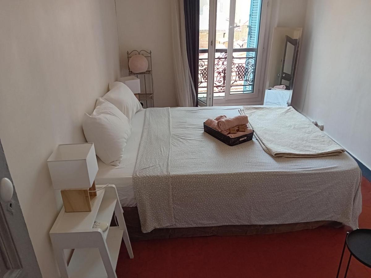 Quartier Des Createurs "La Plaine Cours Julien" Chambre Privee Dans Appartement Menage Frequent Des Parties Commune Marsilia Exterior foto